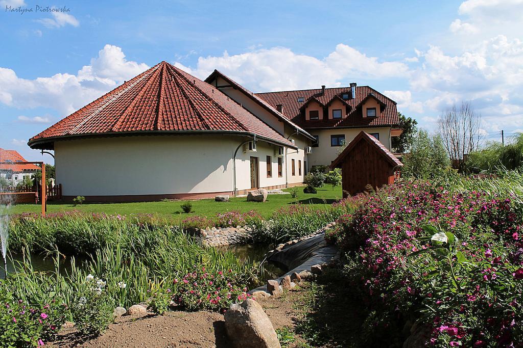 Bed and Breakfast Pensjonat Korona Modrzyca Exterior foto